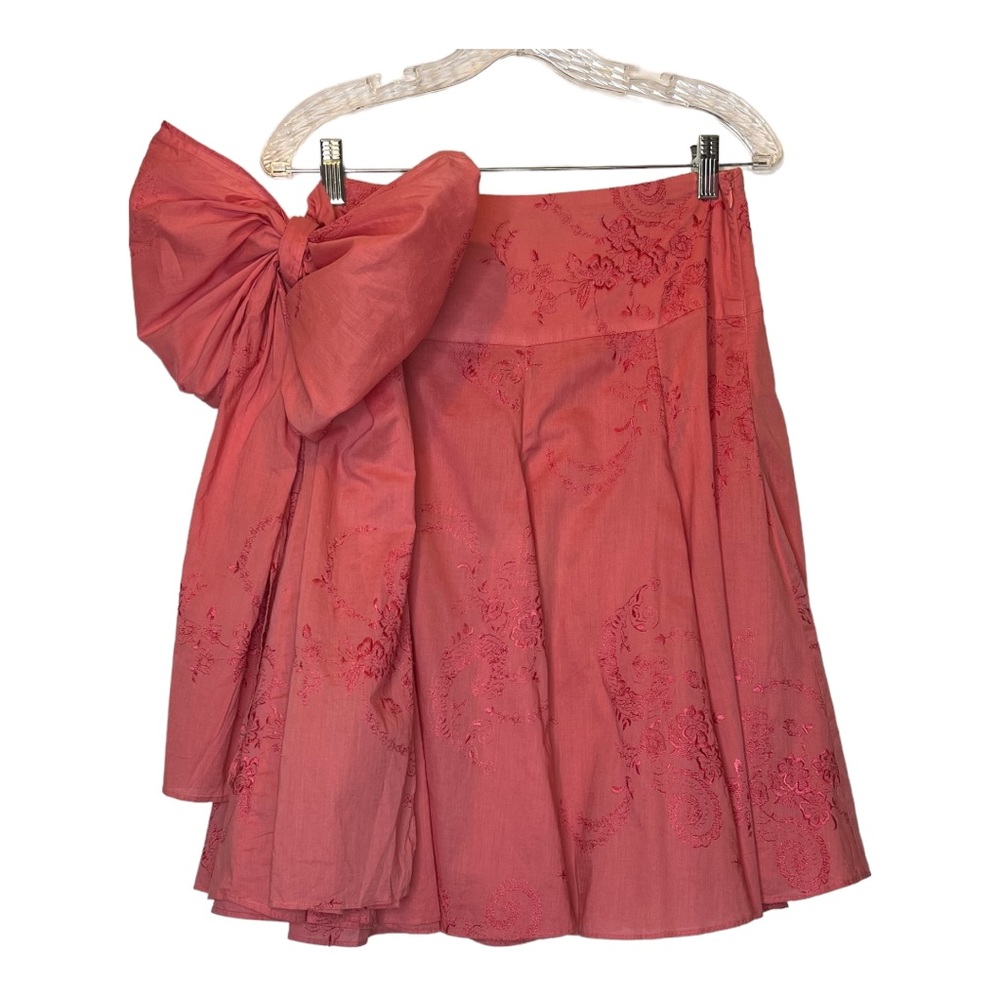 Bebe embroidered skirt